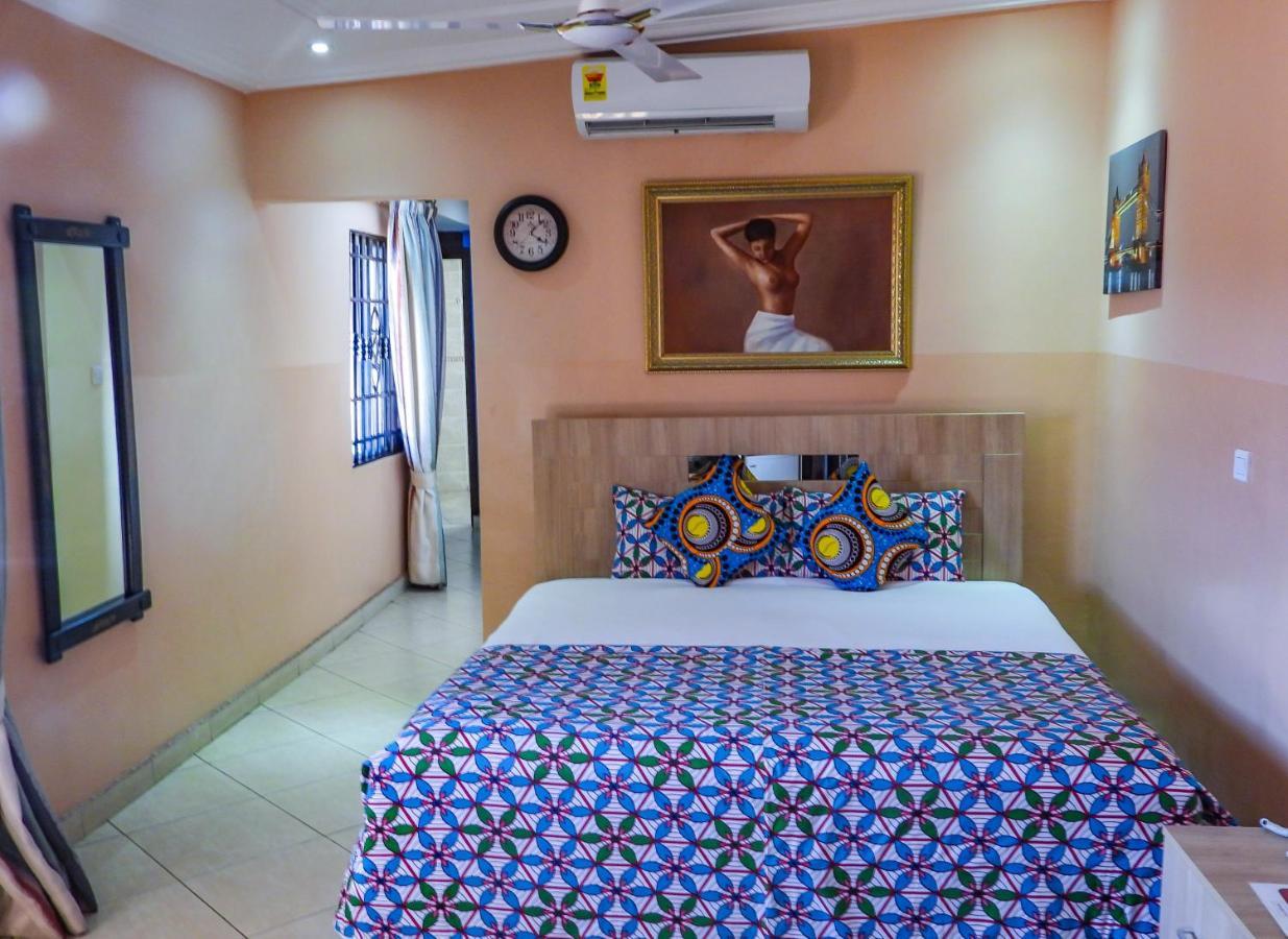 Bays Lodge, Akra Dış mekan fotoğraf