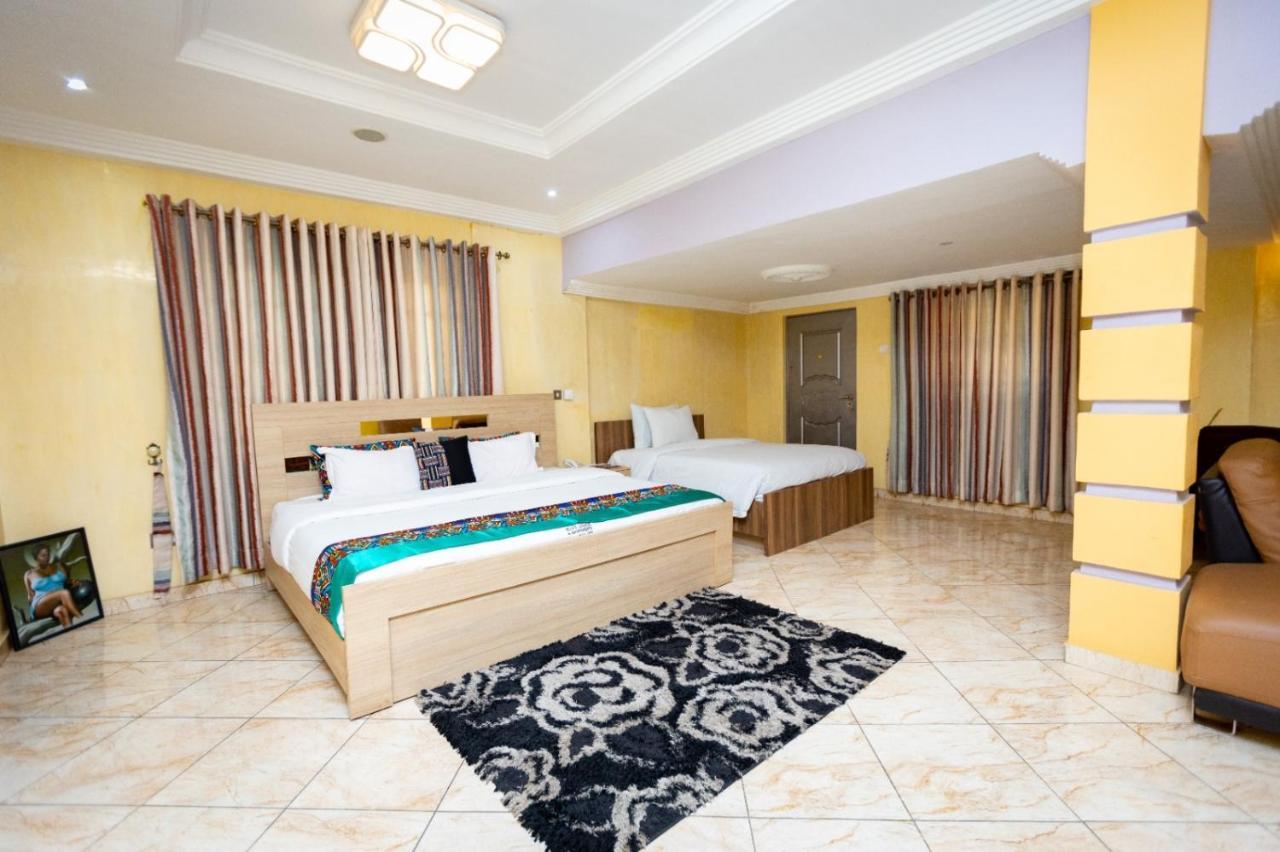 Bays Lodge, Akra Dış mekan fotoğraf